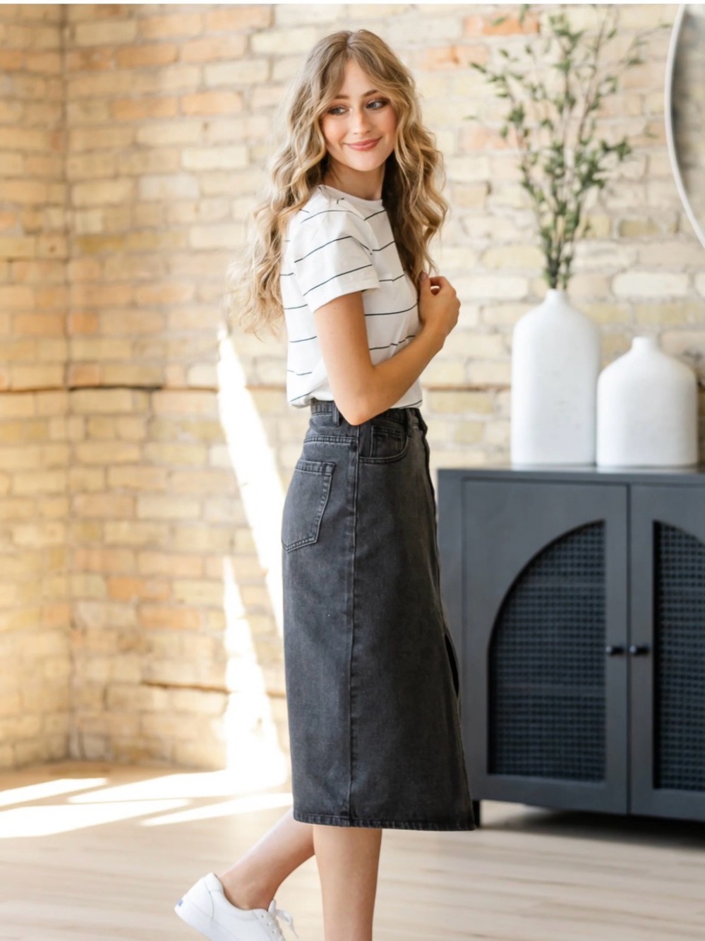 NWT/ HAPPILY GREY CROSSOVER JET BLACK DENIM MIDI PENCIL SKIRT SZ: 9/29